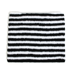 หมวกไหมพรมลายทางสไตล์ญี่ปุ่น Little Devil สำหรับผู้หญิง  ถักมือ  พร้อมโลโก้ดีไซเนอร์  ให้ความอบอุ่น - Product Image 4