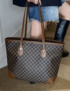 กระเป๋าถือแบรนด์ดังแฟชั่นผู้หญิงลายพิมพ์หรูหรา กระเป๋าสะพายไหล่ PU  กระเป๋าโท้ทผู้หญิงขนาดใหญ่จุของได้เยอะ - Product Image 2