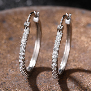 Orecchini a Cerchio Grandi da Donna, Stile Ear Cuff Rotondo di Tendenza, Gioielli Versatili alla Moda - Product Image 2