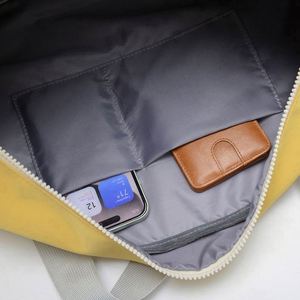 Sac de sport de voyage personnalisé en polyester imperméable avec fermeture éclair et logo, idéal pour la séparation sec/humide, activités de plein air, vente en gros - Product Image 5