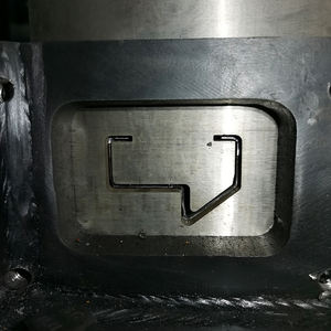 <span class=keywords><strong>Machine</strong></span> de fabrication de profilés métalliques pour cadres de portes depuis la Chine <span class=keywords><strong>Machine</strong></span> de formage de rouleaux de portes d'occasion - Product Image 6