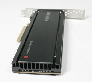 สำหรับ SSD ภายในขนาด 1.6TB PCIe 4.0x8 NVMe HHHL สำหรับเซิร์ฟเวอร์ PowerEdge PowerVault รุ่น 0Y7D7D - Product Image 1