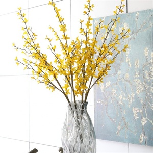 Fleur artificielle en soie à longue tige, jaune, type Forsythia de printemps, ou jasmin d'hiver, pour la décoration de mariages et de fêtes - Product Image 2