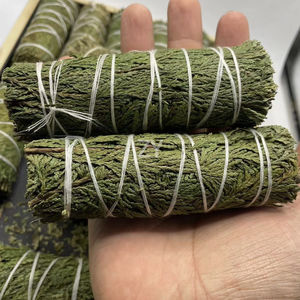 Vente en gros de sauge pure, écologique, biologique, aromatique, parfumée, avec des boutons de rose et des bâtonnets de Palo Santo pour les rituels et la purification - Product Image 3