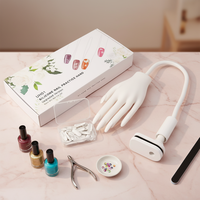 Main d'entraînement flexible en silicone pour la pratique des ongles, modèle de présentation de manucure mobile Terresa UTHP03
