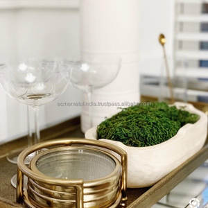 Juego de 4 Posavasos de Metal Chapados en Oro con un Elegante Diseño Multiusos, Perfectos para una Decoración de Mesa Elegante en India - Product Image 2