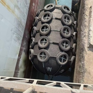 Defensa Neumática Inflable de Goma de Alta Resistencia, Ideal para Operaciones STS y Atracado de Embarcaciones Grandes - Product Image 2