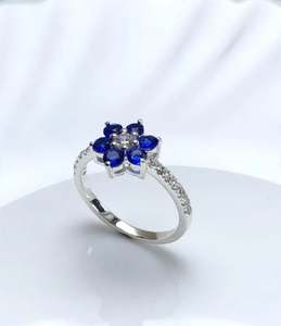 Anillo de diseño floral de zafiro azul Regalo de joyería de plata de ley 925 - Product Image 6