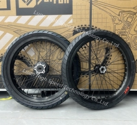 Supermoto noire 2026 pour roues LBX Light Bee 70/90-17 90/80-17 avec rayons argentés ou noirs et jante argentée