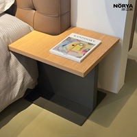 Table de chevet moderne NORYA avec étagère ouverte et plateau en bois grainé pour chambre à coucher, meubles en bois pour la maison