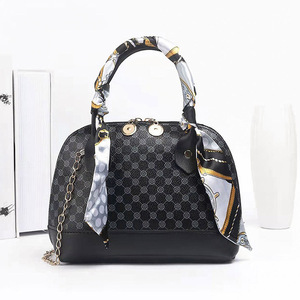 Borsa a Tracolla Piccola da Donna con Catena, Borse a Mano da Donna di <span class=keywords><strong>Design</strong></span>, Vendita Diretta dalla Fabbrica - Product Image 4