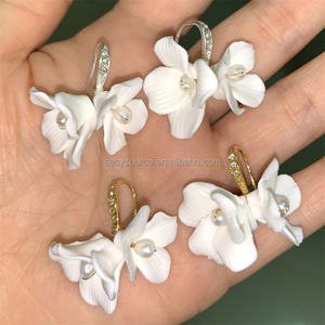 RE4493-2 Klei Bloem Oorbel Zoetwater Parels Oorbellen Vrouwen Bruiloft Sieraden - Product Image 6