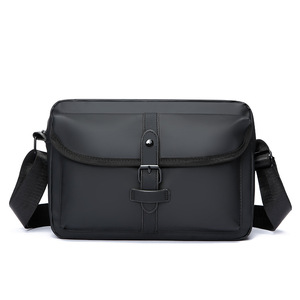 Sac bandoulière vintage style été pour homme, léger, en cuir PU imperméable, pour usage quotidien - Product Image 1