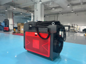 Máquina de Limpieza Láser de Fibra Pulsada de Grado Industrial de 6000W RAYCUS Portátil para Eliminar Grafiti, Óxido <span class=keywords><strong>y</strong></span> <span class=keywords><strong>Pintura</strong></span> de Superficies Metálicas - Product Image 3