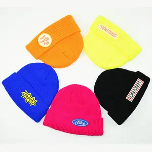 Custom Design ricamo Patch Logo di alta qualità Unisex polsino pianura teschio berretto acrilico cappello invernale pescatore Slouchy Beanie