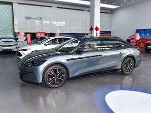 BYD Han L ad Alte Prestazioni, Bestseller, Berlina Elettrica Pura di Medie-Grandi Dimensioni, 4 Porte, 5 Posti, Edizione Smart Drive 2026, Autonomia 701km - Product Image 4