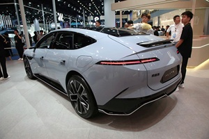 Venta al por mayor de fábrica 2026: Vehículo de nueva energía Avatr 12 de lujo, sedán eléctrico Avatr 12 AWD de largo alcance (705 km) - Product Image 4