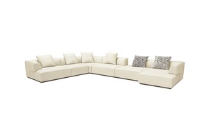 Canapé modulaire moderne Fiorenza - Luxe discret, revêtement personnalisable pour salons et projets de villas - Product Image 2