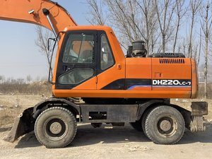 Excavadora Usada Doosan DH210W-7 a Precio Económico, en Buen Estado de Funcionamiento, en Venta - Product Image 6