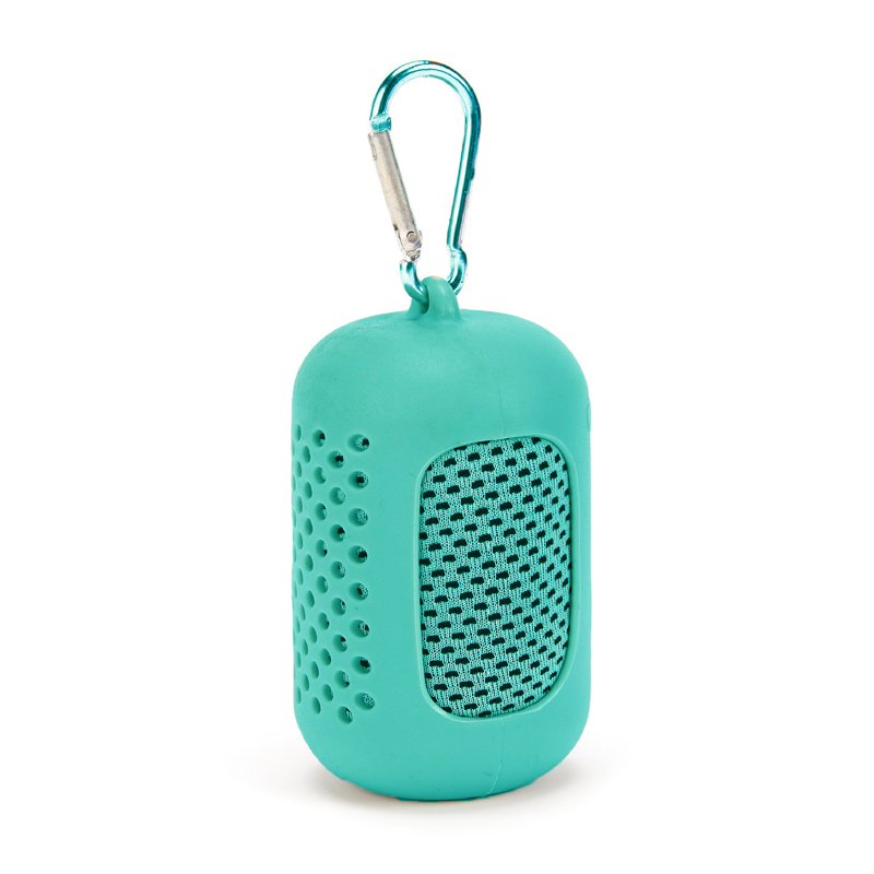 Serviette bleu clair avec étui