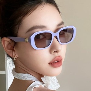 Gafas de sol moradas con efecto ojo de gato, montura completa, protección UV400, a la moda, para mujer - Product Image 1