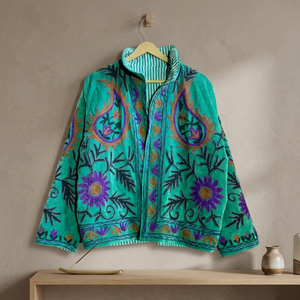 Manteau Bohème Vert Émeraude Brodé pour Femmes Grandes Tailles, Manches Longues, Col Montant, Vêtement d'Automne, Motif Floral Fait Main - Product Image 4