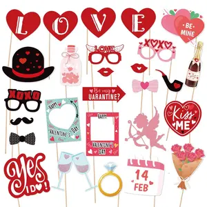 27pcs Dia dos Namorados Photo Booth Props Decoração Dia dos Namorados Set com Amor para Casamento Aniversário Noivado Decoração do partido