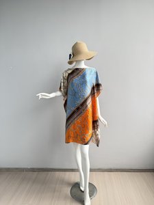Châle de <span class=keywords><strong>plage</strong></span> en satin pour vacances d'été transfrontalières, protection solaire, couverture de <span class=keywords><strong>plage</strong></span> fluide, <span class=keywords><strong>kimono</strong></span> long en satin soyeux - Product Image 6