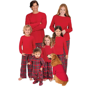 Premium katoenen zachte kerstthema familiepyjamasets, elegante casual pyjama's met elastische taille, winterse huispakken, groothandel, romantische lente. - Product Image 1
