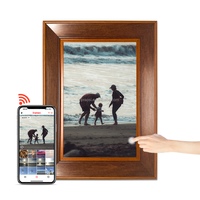 Pro bingkai foto Digital WiFi kayu, bingkai foto IPS layar sentuh putar otomatis dapat dipasang di dinding foto Video melalui Frameo elektronik