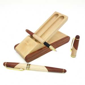 Bolígrafo de Madera de Bambú TOMAS 2026 con Logotipo Personalizado y Elegante Caja de Regalo de Madera para Escritura en la Oficina o Negocios - Product Image 1