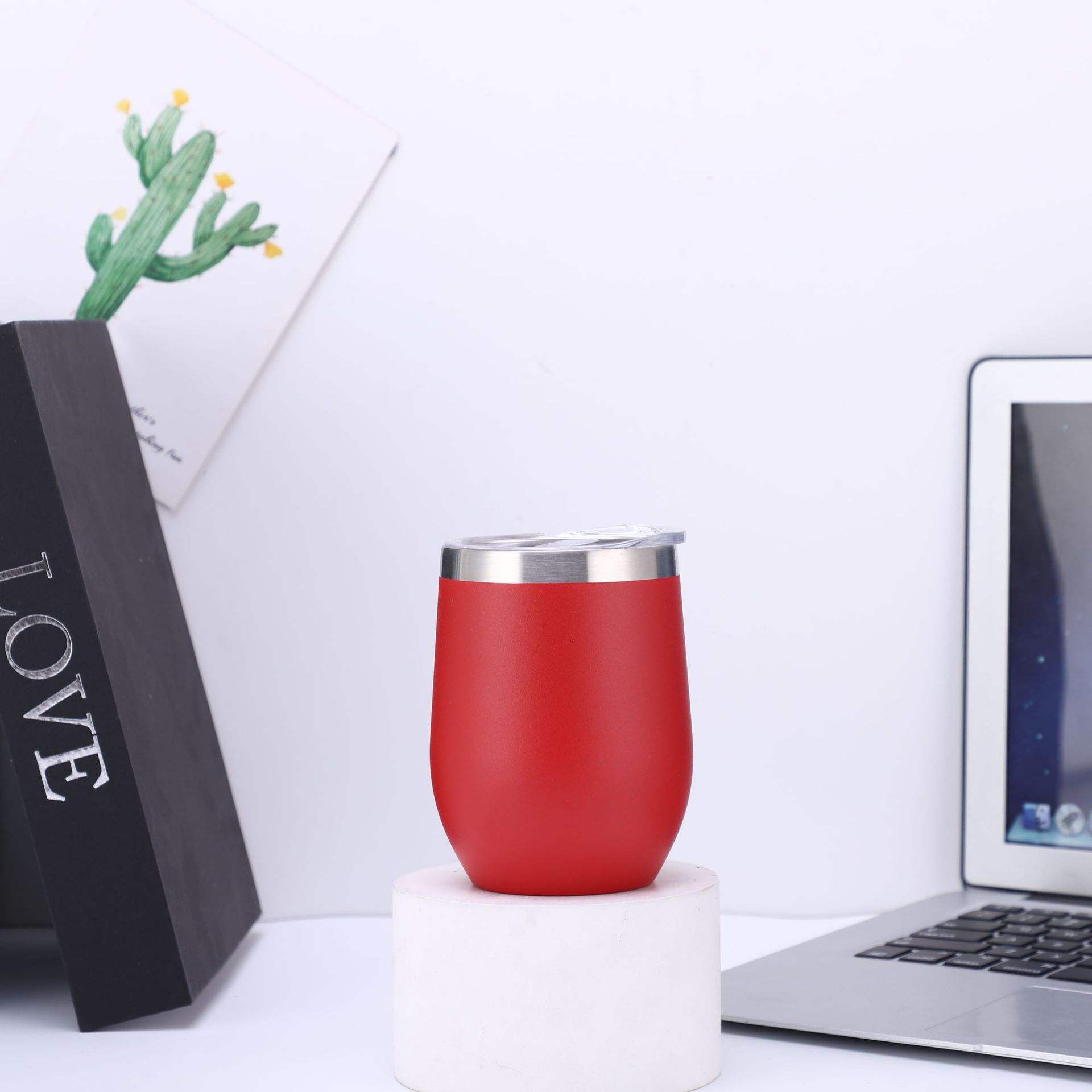 Spray plástico rojo