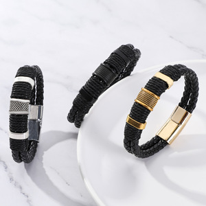 Bracelet en cuir PU tressé double rétro pour homme, forme cœur, fermoir magnétique, style motard, bracelets tressés - Product Image 2