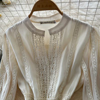 Robe décontractée élégante pour femme à manches longues, col montant, avec patchwork de dentelle et volants étagés, idéale pour les vacances et les soirées