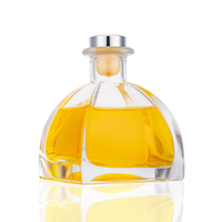 Bouteilles diffuseurs d'aromathérapie en verre transparent de qualité supérieure 50ml 100ml 150ml pour diffuseurs à bâtonnets ODM OEM Emballage personnalisé