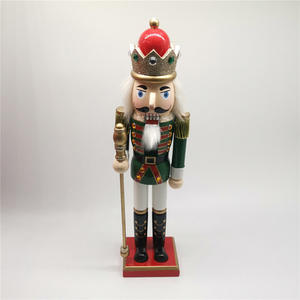 Figurine <span class=keywords><strong>en</strong></span> <span class=keywords><strong>bois</strong></span> de soldat <span class=keywords><strong>casse</strong></span>-<span class=keywords><strong>noisette</strong></span> de Noël de 15 pouces nouveau produit pour la décoration intérieure festive - Product Image 6