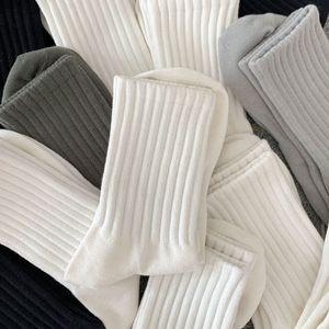 Jingwen Bán Buôn Biểu Tượng Tùy Chỉnh Chất Liệu Cotton Chất Lượng Cao Người Đàn Ông Vớ Thể Thao - Product Image 2