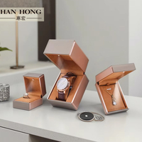 Boîtes à bijoux, emballage pour bagues, bracelets, colliers, logo personnalisé, estampage à chaud doré, boîte à montres et bijoux en cuir PU doré avec lumière LED