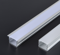 Profils d'extrusion en plastique moulé, couvercle transparent pour diffuseur de lumière LED en polycarbonate, origine Zhejiang