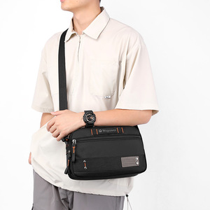 Sac de Poitrine Unisexe Tendance Imperméable avec Fermeture Éclair pour Hommes – Idéal pour les Voyages et Activités de Plein Air (Vente en Gros) - Product Image 4