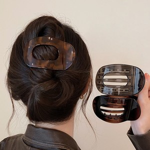 Retro Lazy Style Back-of-the-Head Disc <b>Hair</b> Shell <b>Clip</b> Hairpin Women's 2025 New Style Elegant High-grade Duckbill <b>Clip</b> - Product Image 1
