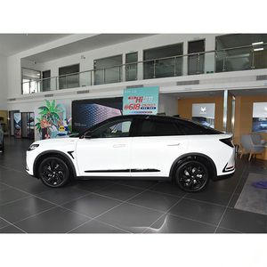 ARCFOX Alpha S 2023 735E Forest Edition 160kW RWD EV Sedan Usata, Autonomia 735km, Purificazione Aria, Basso Chilometraggio e Senza Incidenti - Product Image 3