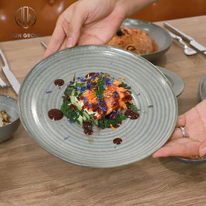 Assiettes en céramique texturée grises, <span class=keywords><strong>vaisselle</strong></span> polyvalente pour restaurant, service de salades, événements de restauration et présentation artistique des aliments - Product Image 5