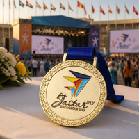 Op maat gemaakte vergulde emaille sportmedaille, rond met gegolfde rand, meerkleurig 2D emaille, Centraal-Aziatische evenementenprijs met lint