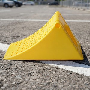 Cale de roue antidérapante en plastique robuste et portable pour voiture, camion, remorque, bateau, camping-car, <span class=keywords><strong>parking</strong></span> - Product Image 2