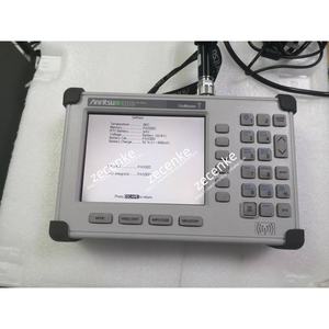 Analyseur de câbles et d'antennes Anritsu S331D Site Master AVEC adaptateur secteur, kit de calibrage - Product Image 1