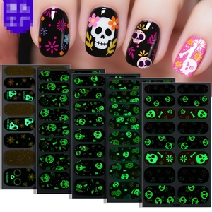 Promoción al por mayor: Nuevas pegatinas luminosas para uñas de Halloween, sin pegamento, de gel, DIY, estilo europeo y americano, pegatinas para uñas oscuras sin UV. - Product Image 5