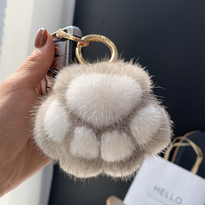 Hot Selling Mink Fur Cat Paw Plush Charm Bag Pendant Cute Paw Car Keychain Soft Plush Cat Claw Pendant Faux Fur Light Keychain