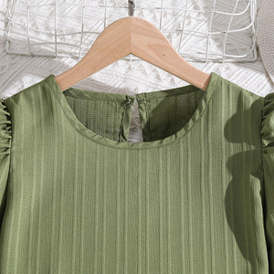 Conjuntos <span class=keywords><strong>de</strong></span> <span class=keywords><strong>ropa</strong></span> <span class=keywords><strong>de</strong></span> verano 2024 <span class=keywords><strong>para</strong></span> niñas <span class=keywords><strong>de</strong></span> 8 a 12 años, Top verde <span class=keywords><strong>de</strong></span> manga corta, pantalones largos informales estampados, 2 uds., <span class=keywords><strong>ropa</strong></span> <span class=keywords><strong>para</strong></span> <span class=keywords><strong>adolescentes</strong></span> - Product Image 3