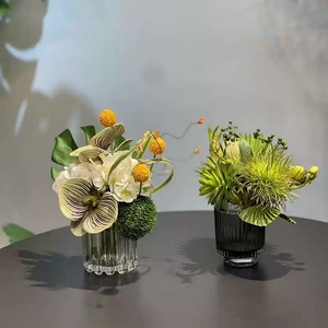 Arreglo Floral <span class=keywords><strong>de</strong></span> <span class=keywords><strong>Cristal</strong></span> <span class=keywords><strong>con</strong></span> Flores <span class=keywords><strong>Artificiales</strong></span> Hechas a Mano <span class=keywords><strong>de</strong></span> Estilo Clásico y Plantas Verdes, Jarrón <span class=keywords><strong>de</strong></span> 5 pies para Sala <span class=keywords><strong>de</strong></span> Estar, Comedor u Oficina <span class=keywords><strong>de</strong></span> Ventas - Product Image 1